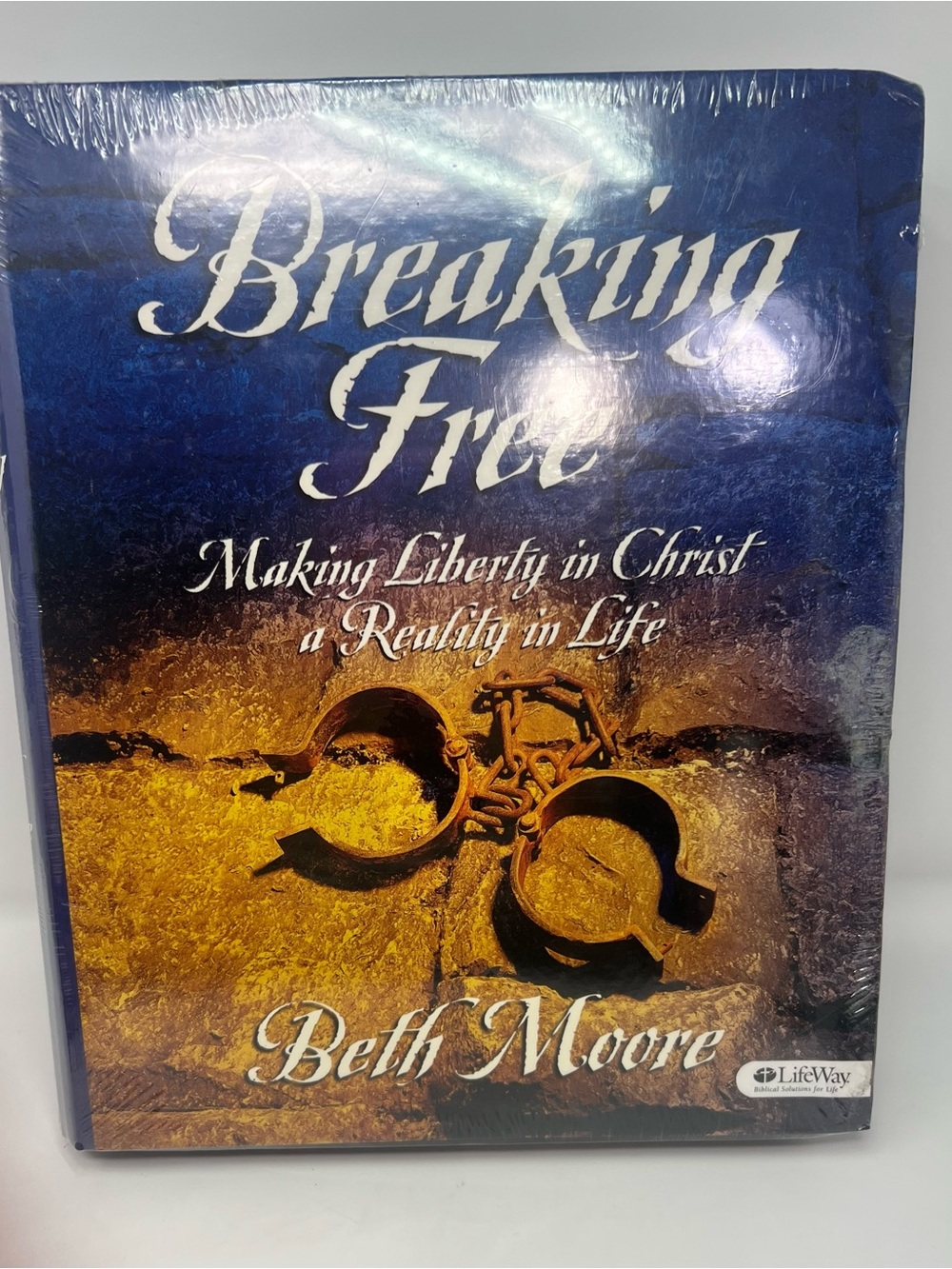 Breaking Free Making Liberty in Christ Reality in Life Beth Moore 6-DVD Set New